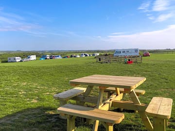 Bar benches and camping ground (added by manager 27 Jul 2022)