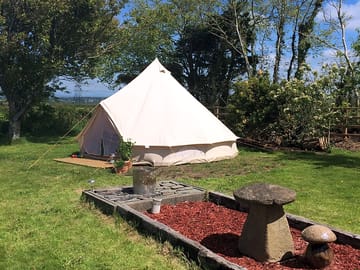 The bell tent (added by manager 25 May 2015)