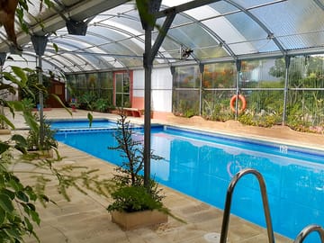 Covered swimming pool, perfect for swimming in bad weather (added by manager 15 Jan 2016)