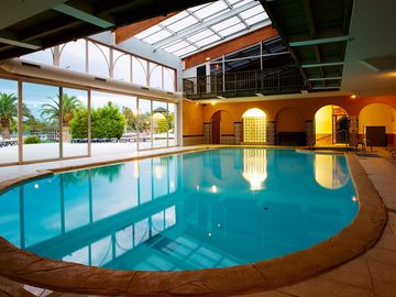 The indoor heated pool and the wellness area (added by angelique_m870079 15 Dec 2017)