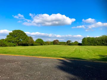 Sunny skies at Cabbage Hall Park (added by manager 02 May 2019)