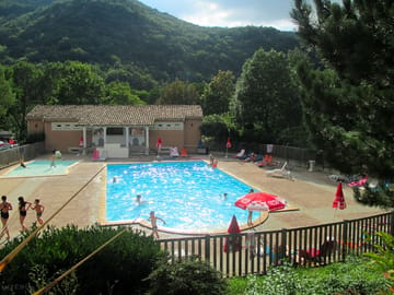 Swimming pool (added by manager 07 Mar 2015)