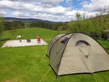 Platform large tent pitch