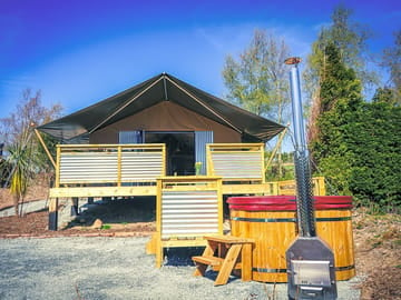 Lodges with private wood-fired hot tub (lit and heated for your arrival)
