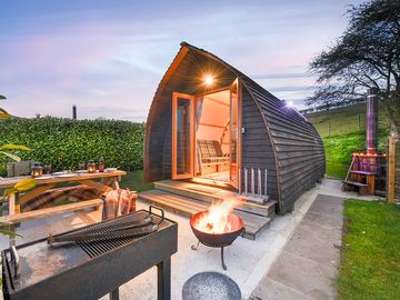 Deluxe wigwam outside (added by manager 01 Nov 2023)