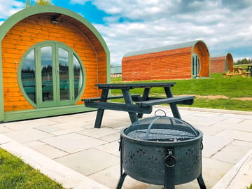 We have three pods for you to choose from. (added by manager 27 Sep 2022)