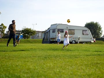 The touring field with room to play with the kids (added by parkresorts 18 Nov 2014)