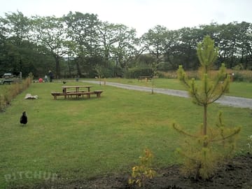 Around the campsite (added by manager 03 Feb 2012)