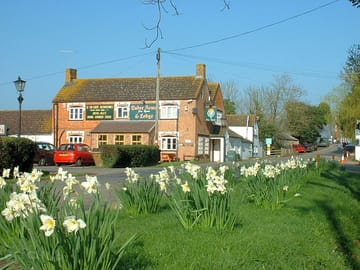 Tudor Arms pub next door (added by manager 07 Mar 2012)