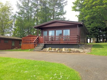 Front of the lodge (added by manager 23 Jul 2017)