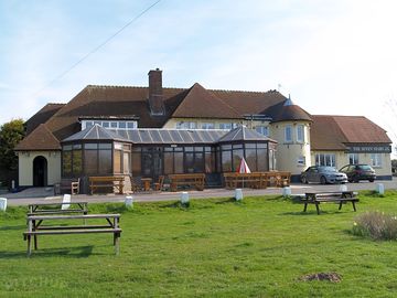 Pub and restaurant (added by manager 01 Apr 2020)
