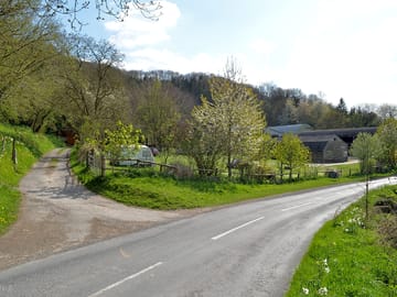 Farm entrance from the B4507 (added by manager 14 May 2014)