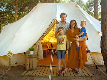 Family-sized tent