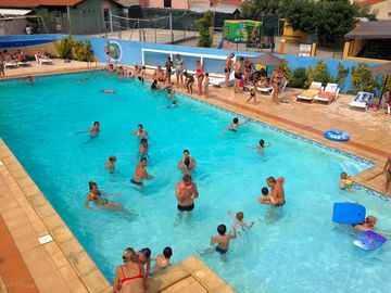 Outdoor swimming pool (added by manager 09 Nov 2014)