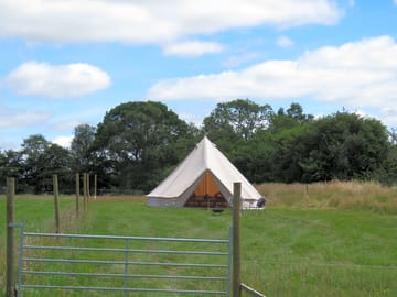 The bell tent has its own enclosure with a kitchen station and eco loo. Shower and toile in the barn (added by manager 31 Jul 2017)