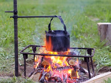 Cooking over an open fire (added by manager 25 apr 2010)