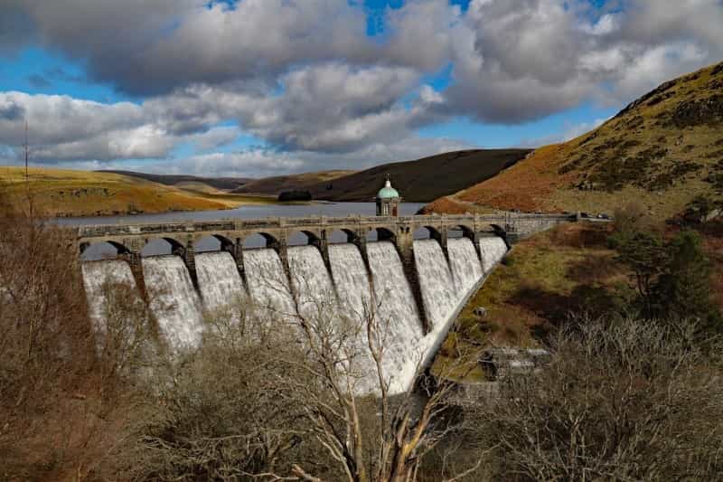 Graig Coch Dam in the Elan Valley (Kevin on Pixabay)