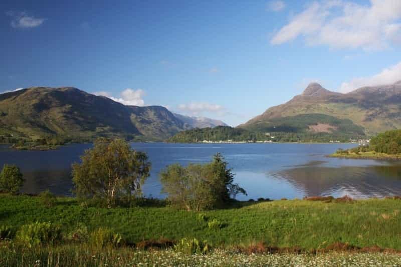Glencoe viewed from Loch Leven (Pixabay)