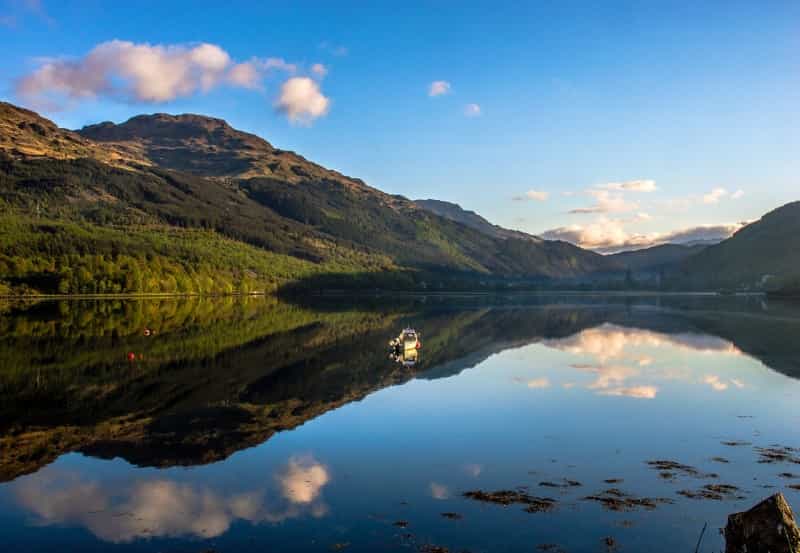 The serenity of Loch Lomond (CameraMan095 on Pixabay)